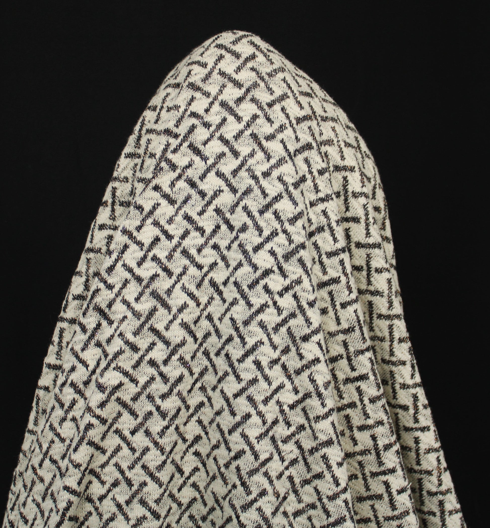 Tissu maille - motifs traits - ton écru - photo 3/5 | So Tissus
