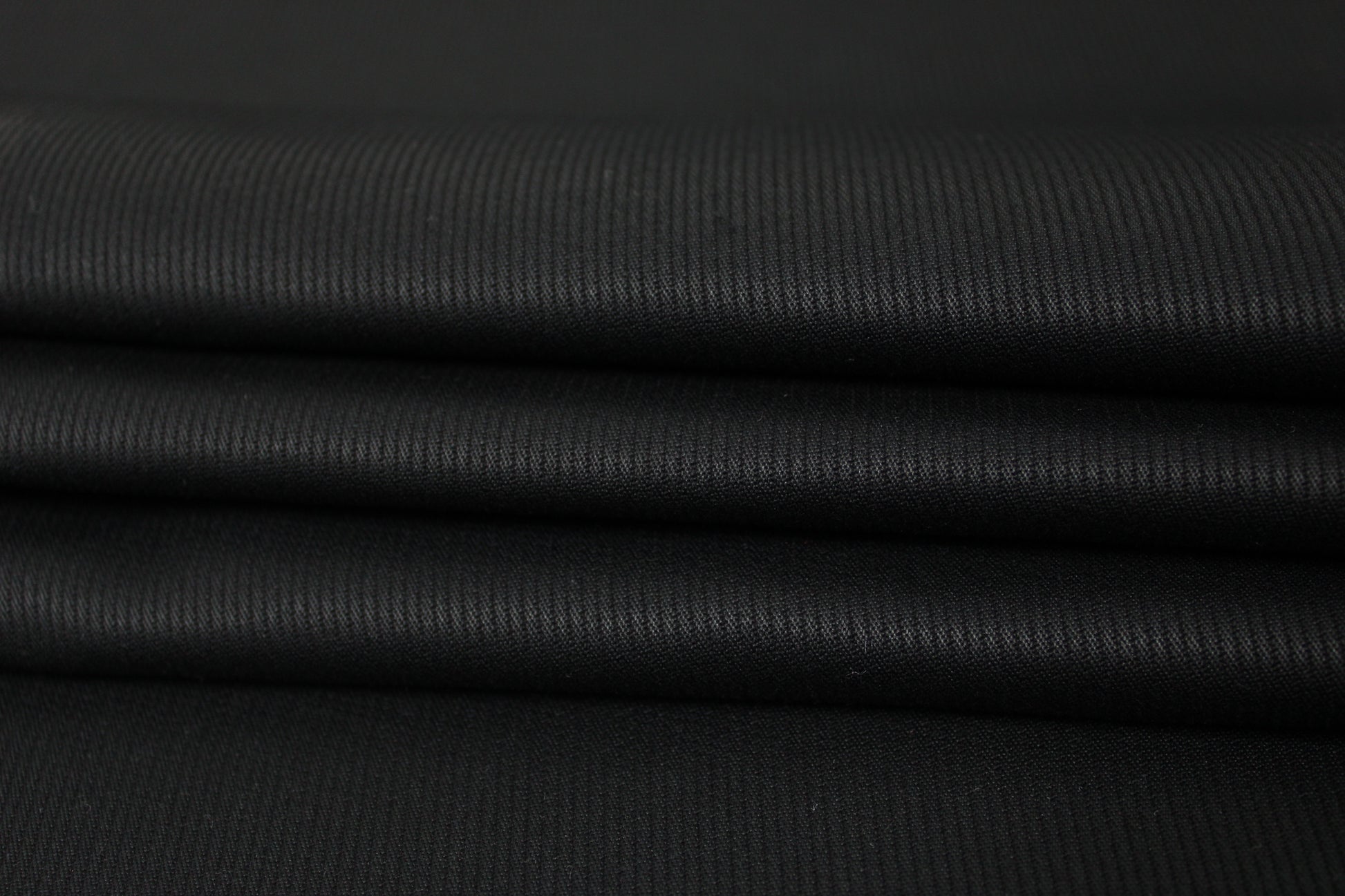 Tissu gabardine coton côtelé - noir - photo 2/3 | So Tissus