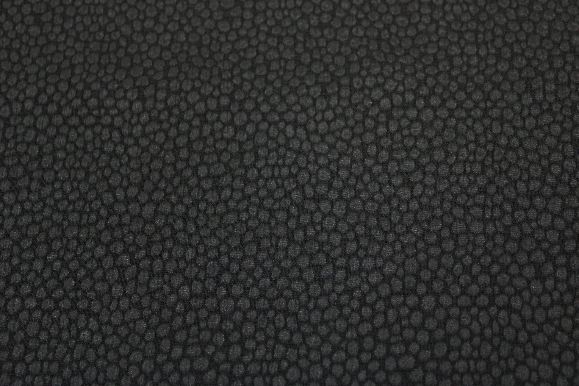Tissu crêpe gaufré tacheté - noir - photo 4/4 | So Tissus