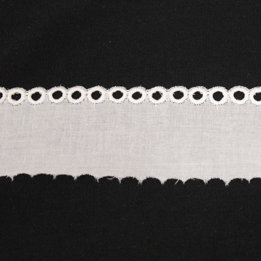 Galon - broderie anglaise blanche - motif circulaire - photo 1/3 | So Tissus