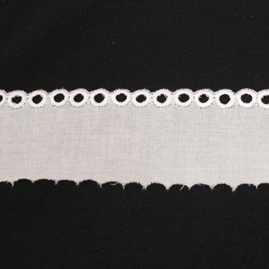 Galon - broderie anglaise blanche - motif circulaire