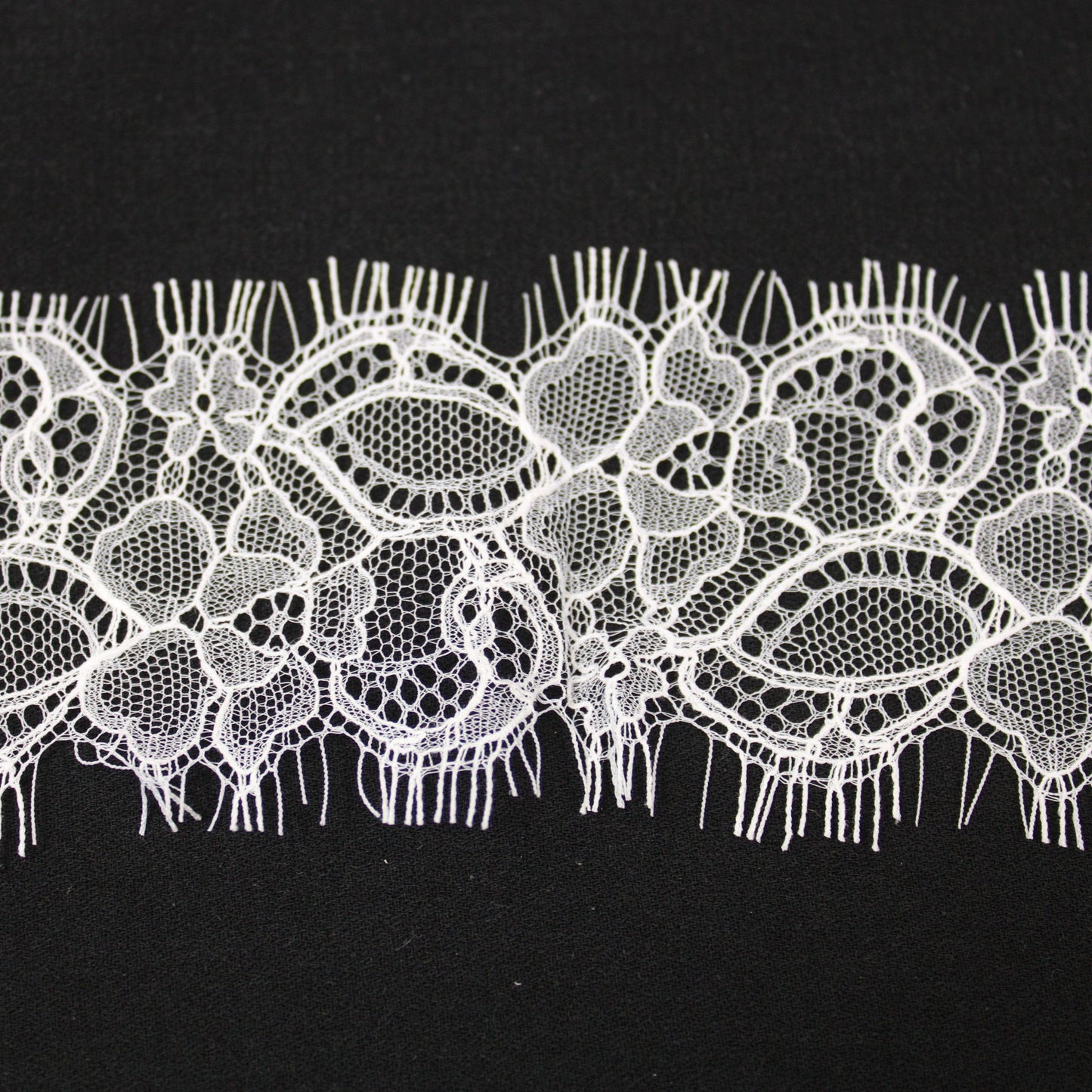 Galon - dentelle blanche - photo 1/3 | So Tissus