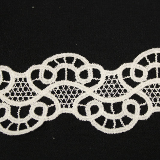 Galon - guipure blanche - motif arabesque - photo 1/3 | So Tissus