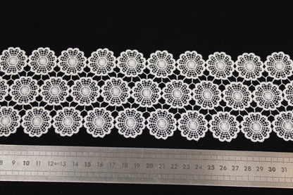 Galon - guipure blanche - motif rosace - photo 2/3 | So Tissus