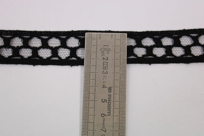 Galon - guipure noire - motif circulaire - photo 3/3 | So Tissus