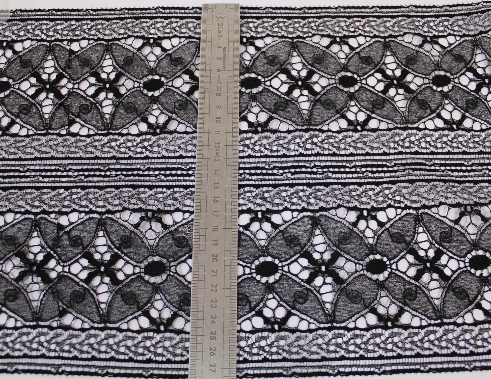 Galon - dentelle noire - fleuri - photo 3/3 | So Tissus