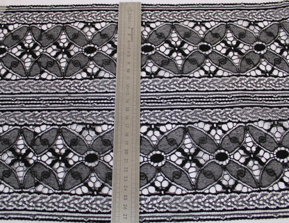 Galon - dentelle noire - fleuri - photo 3/3 | So Tissus