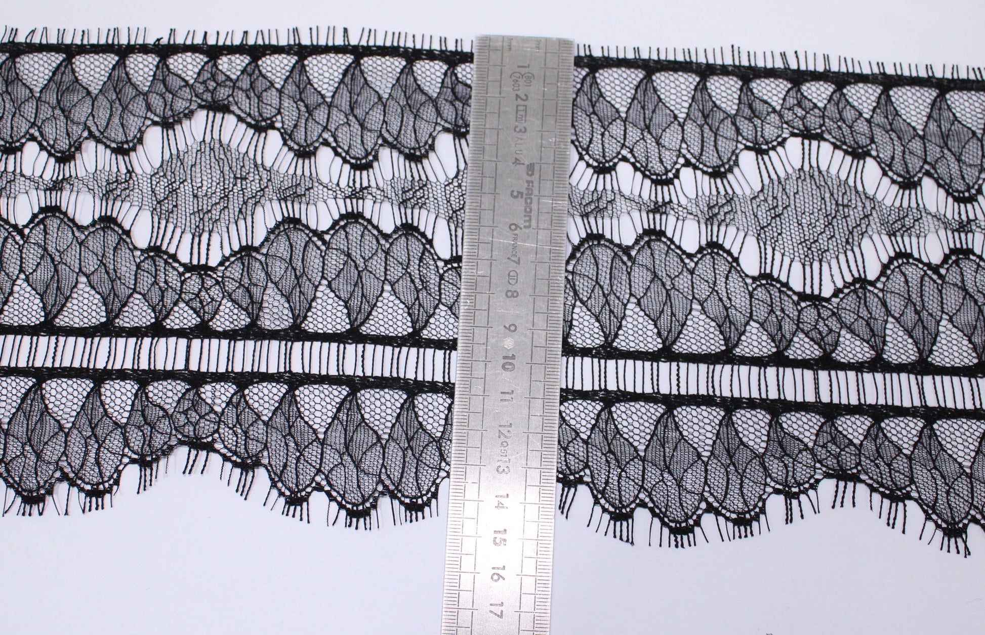 Galon - dentelle noire - photo 3/3 | So Tissus