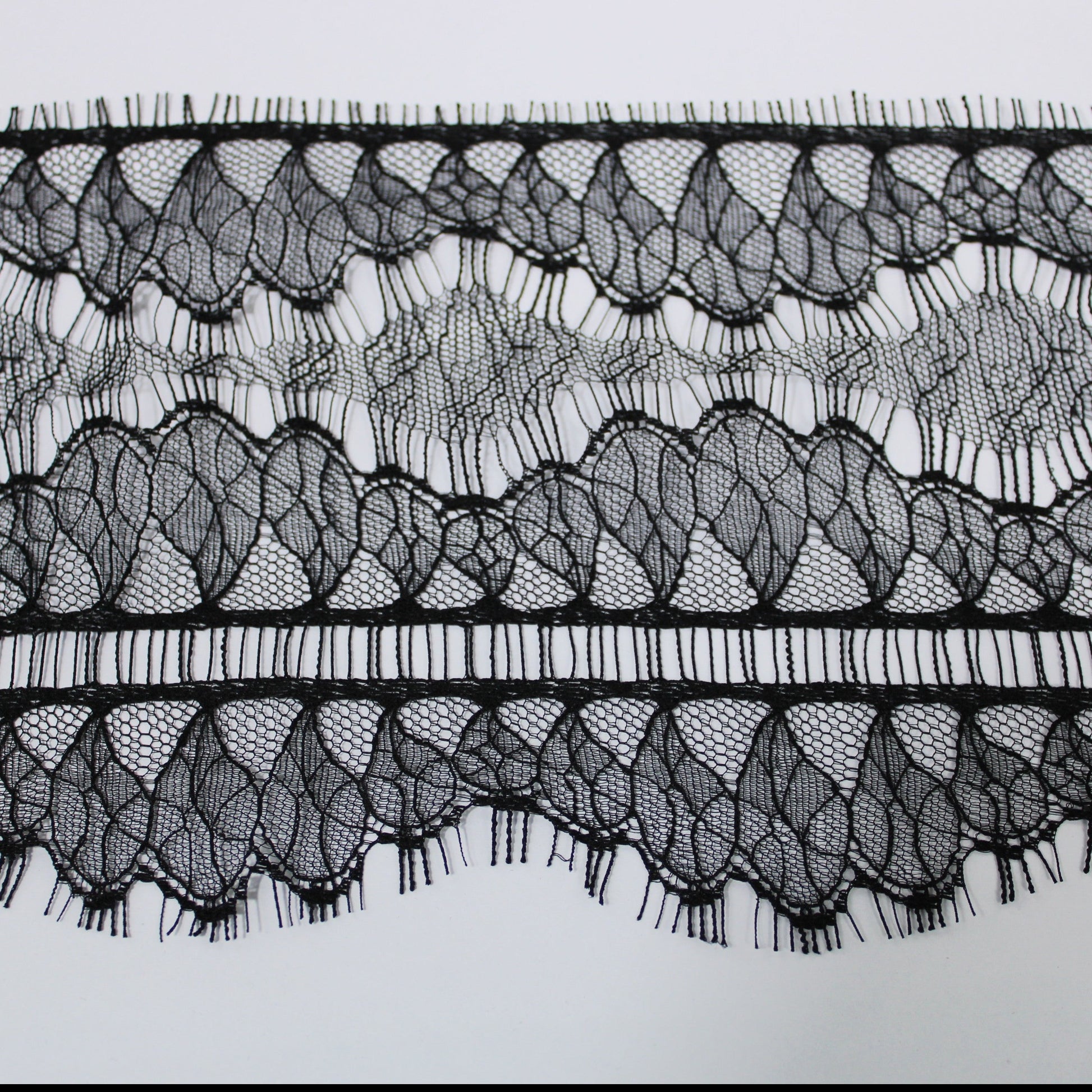 Galon - dentelle noire - photo 1/3 | So Tissus