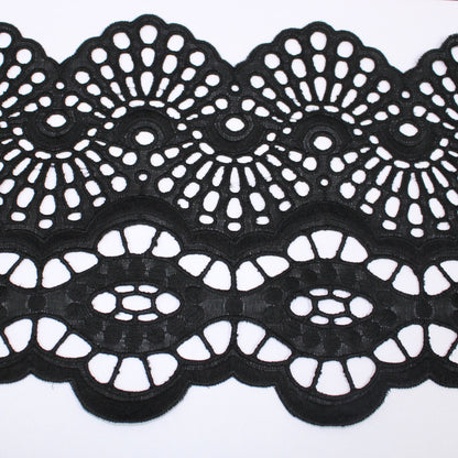 Galon - broderie anglaise noire - motif rosace - photo 1/3 | So Tissus