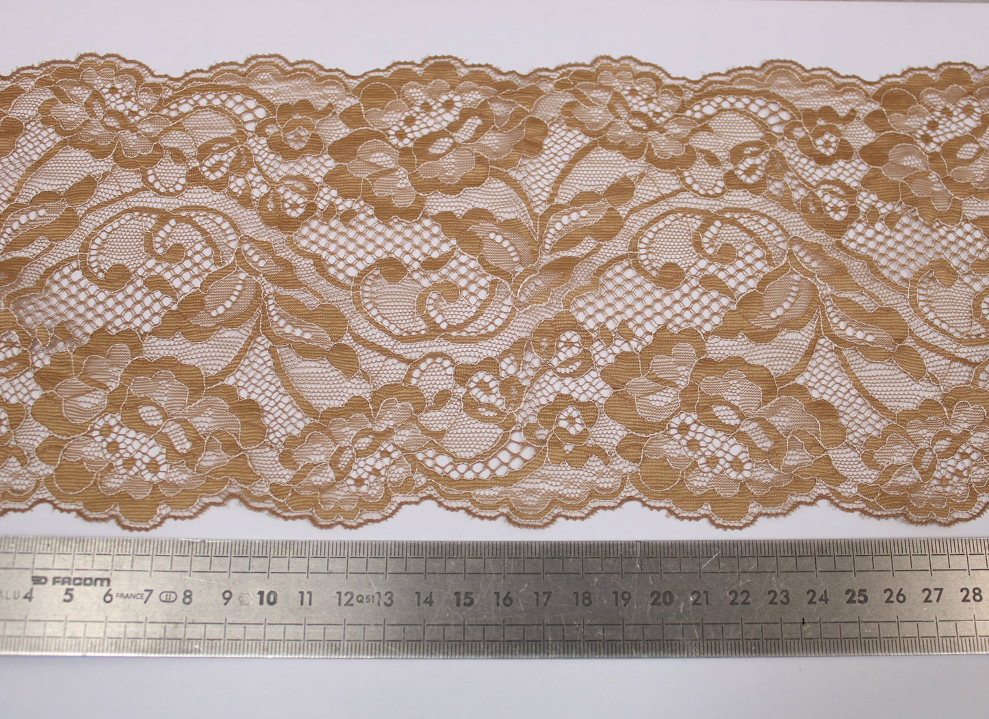 Galon - dentelle fleuri - beige et blanc - photo 2/3 | So Tissus