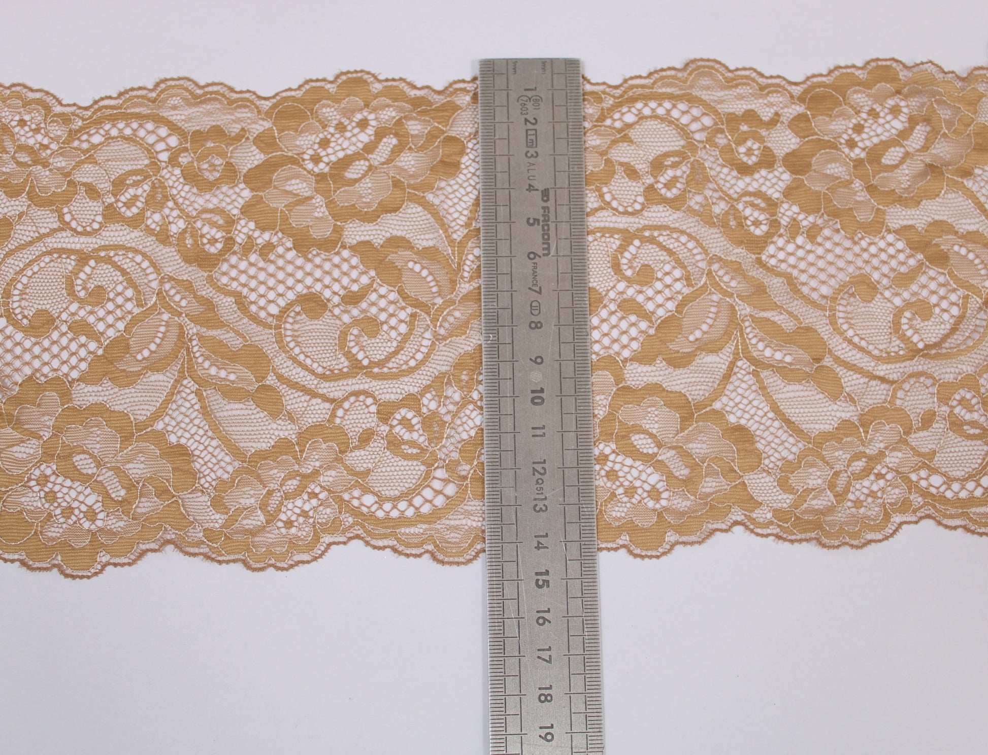 Galon - dentelle fleuri - beige et blanc - photo 3/3 | So Tissus