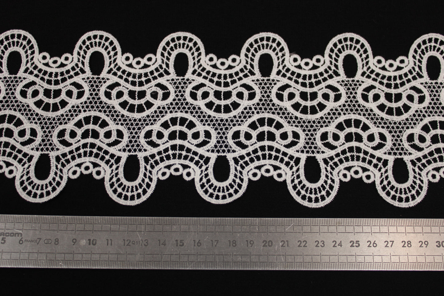 Galon - guipure ivoire - motif rosace - photo 2/3 | So Tissus