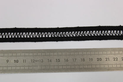 Galon - guipure noir - motif zig-zag - photo 2/3 | So Tissus