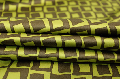 Tissu satin duchesse - imprimé géométrique - vert et kaki foncé - photo 2/5 | So Tissus