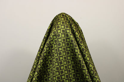 Tissu satin duchesse - imprimé géométrique - vert et kaki foncé - photo 3/5 | So Tissus
