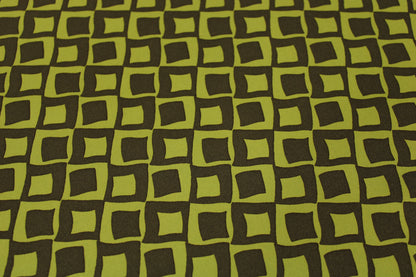 Tissu satin duchesse - imprimé géométrique - vert et kaki foncé - photo 4/5 | So Tissus