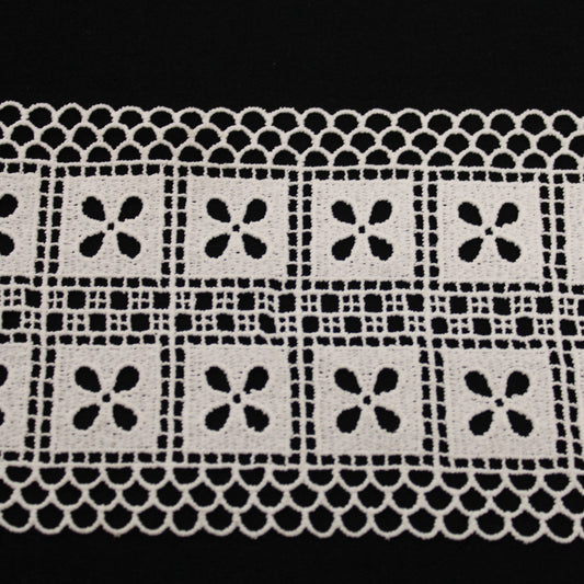 Galon - guipure blanche - motif fleuri - photo 1/3 | So Tissus