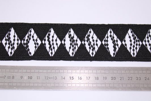 Galon - guipure noire - motif losange - photo 2/3 | So Tissus