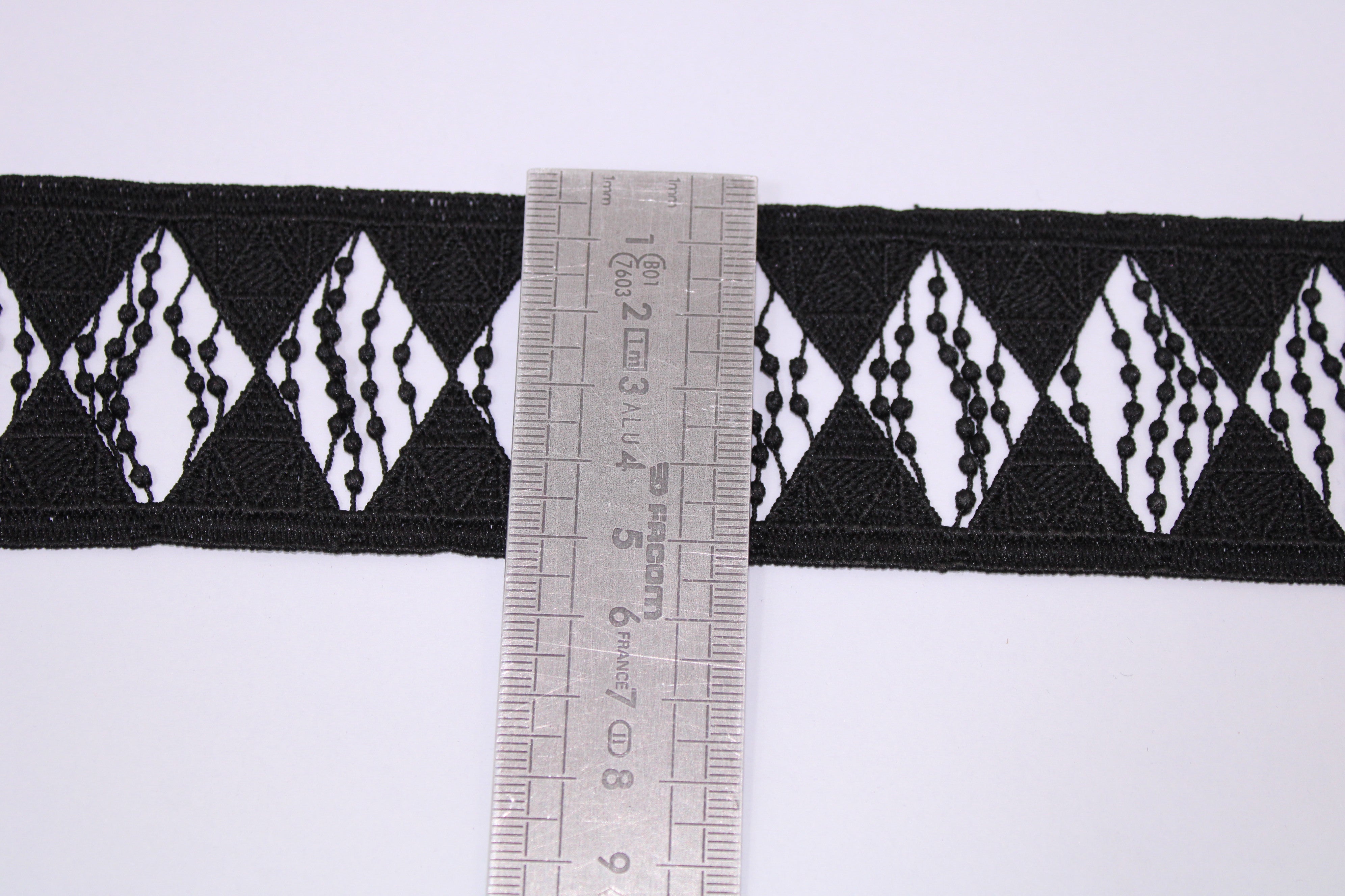 Ancien Galon Noir Rebrodé - 2,8 Cm X 300 Cm, Occasion