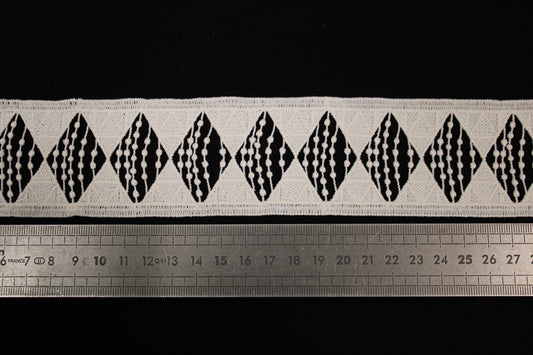 Galon - guipure ivoire - motif losange - photo 2/3 | So Tissus