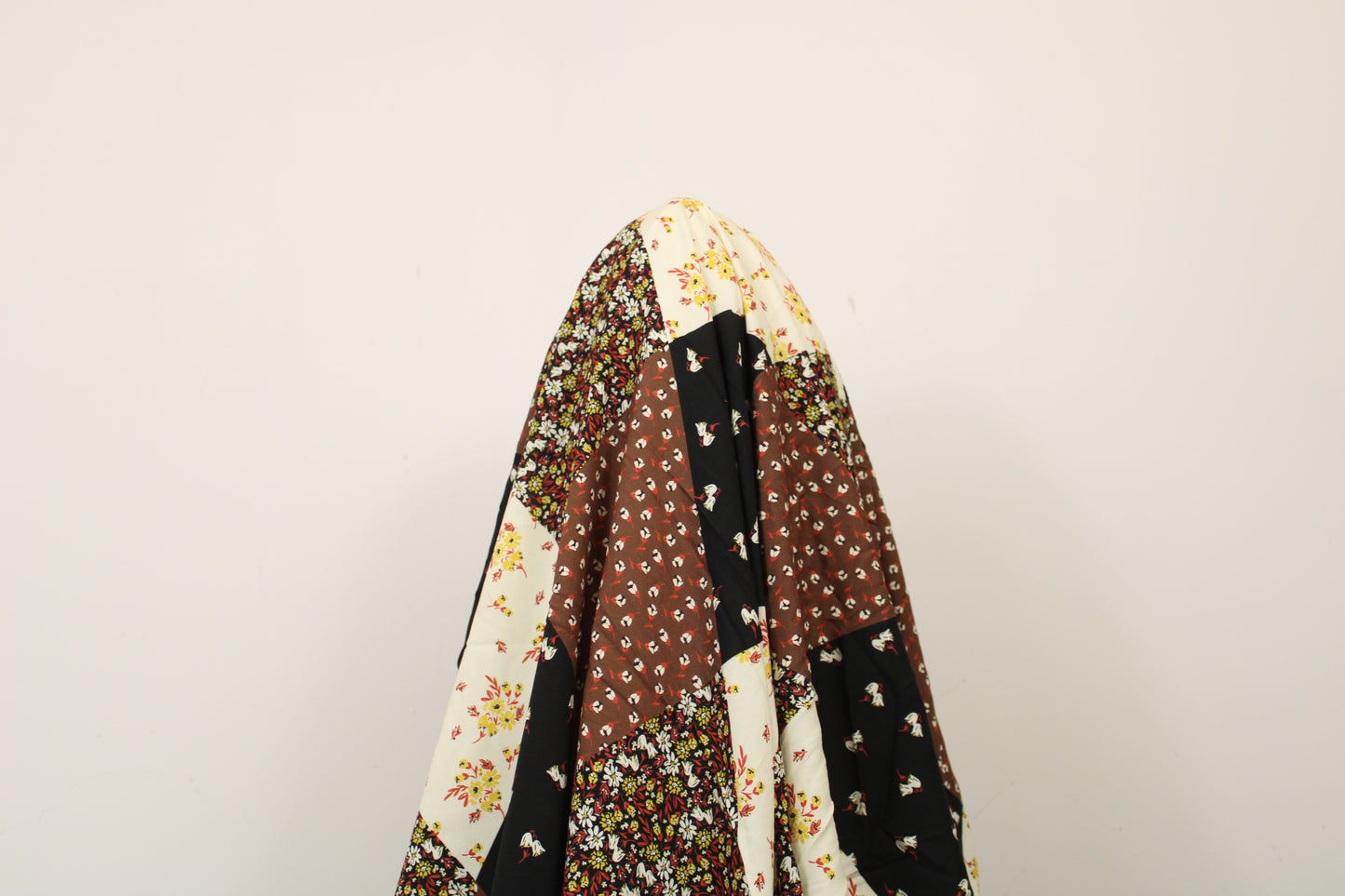 Tissu viscose - imprimé patchwork - photo 3/4 | So Tissus