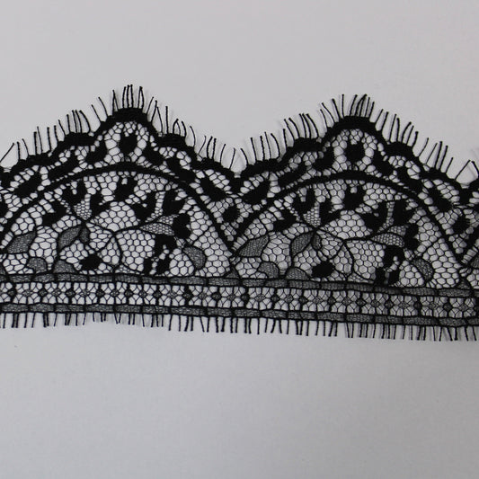 Galon - dentelle noire - motif fleuri - photo 1/3 | So Tissus