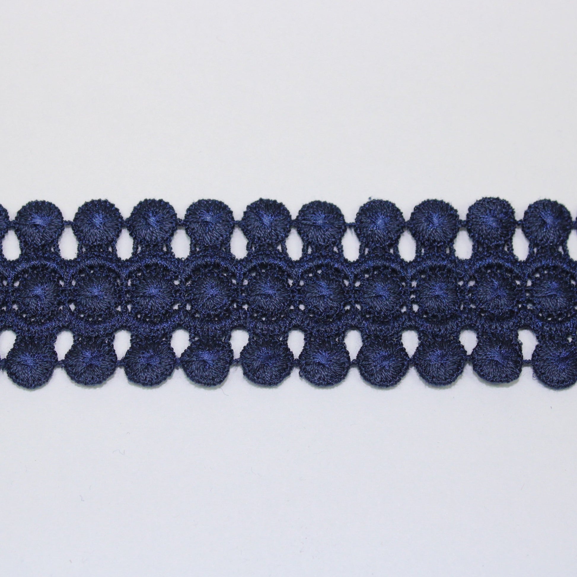 Galon - guipure bleu marine - motif circulaire - photo 1/3 | So Tissus