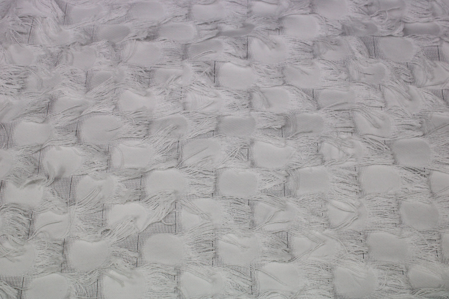 Tissu coton frangé - motif circulaire - blanc - photo 4/5 | So Tissus