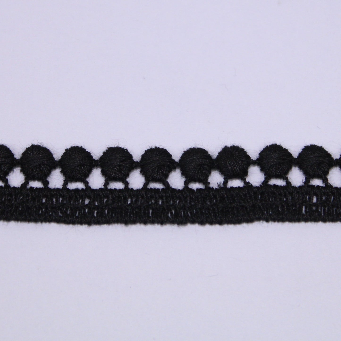 Galon - guipure noire - motif circulaire - photo 1/3 | So Tissus