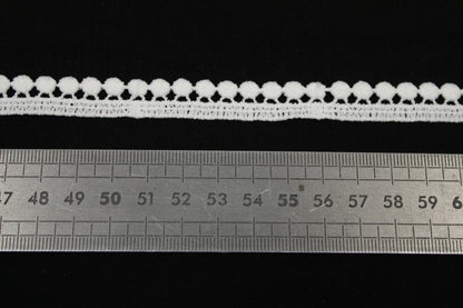 Galon - guipure blanc - motif circulaire - photo 2/4 | So Tissus