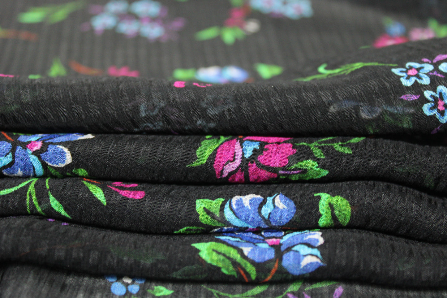 Tissu voile gaufré - imprimé fleuri - photo 2/6 | So Tissus