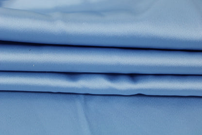 Tissu crêpe envers satin - bleu ciel - photo 2/3 | So Tissus