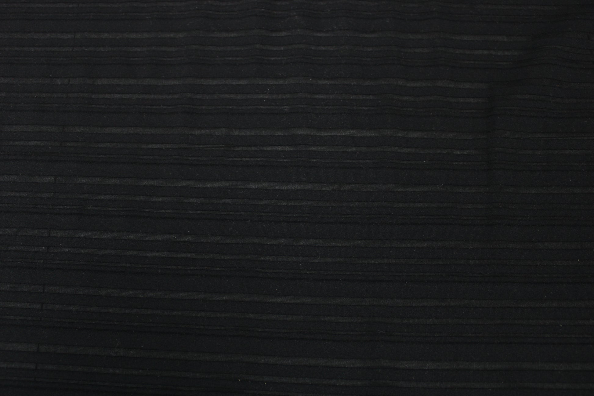 Tissu maille dévorée - à rayures - noir - photo 4/4 | So Tissus