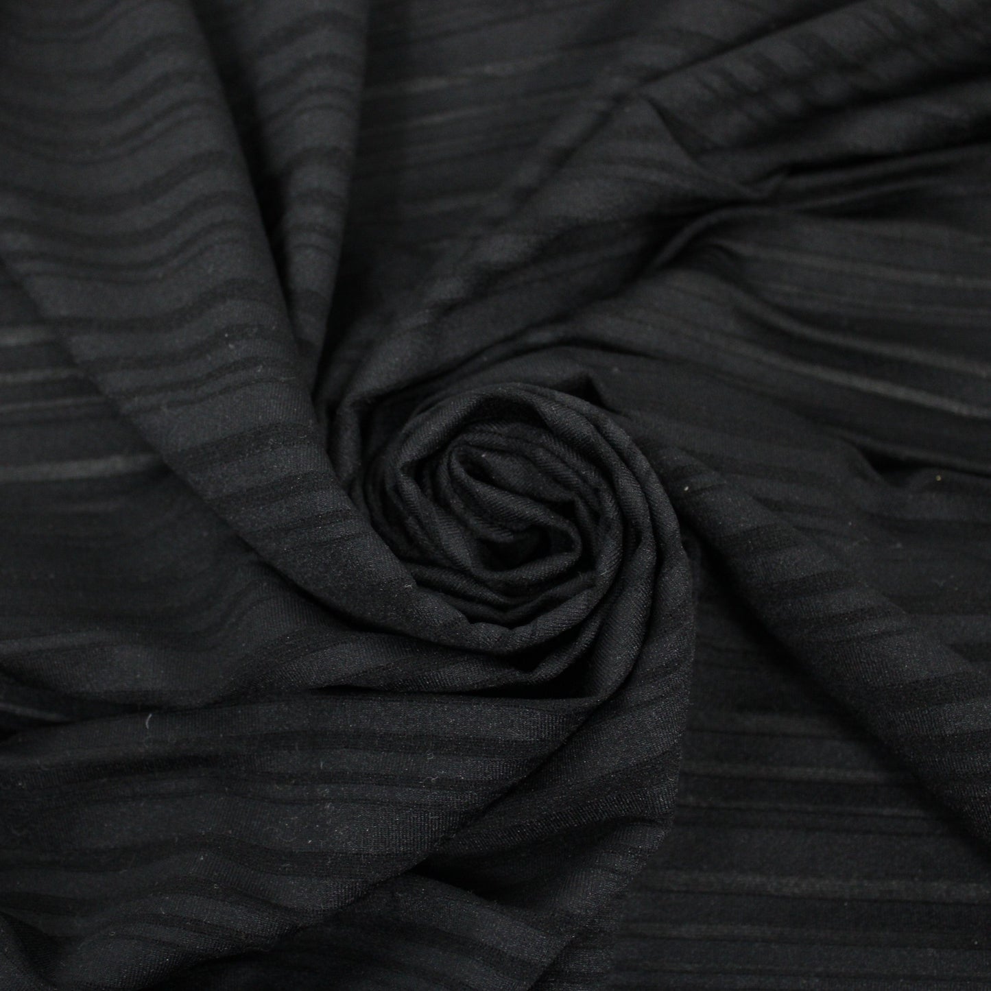 Tissu maille dévorée - à rayures - noir - photo 1/4 | So Tissus