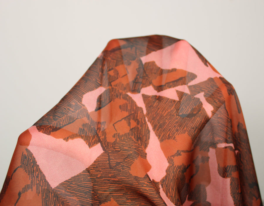 Tissu mousseline de soie- imprimé abstrait - ton rose et brique
