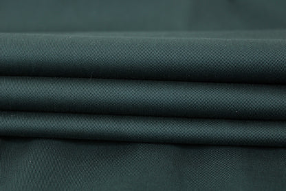 Tissu gabardine coton - vert pin - photo 2/3 | So Tissus