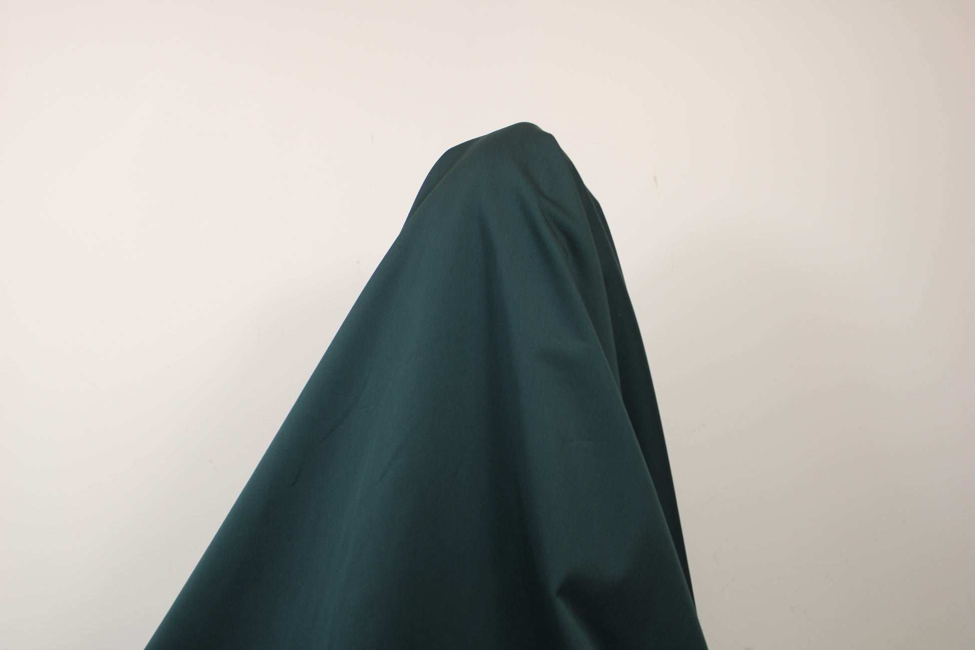 Tissu gabardine coton - vert pin - photo 3/3 | So Tissus