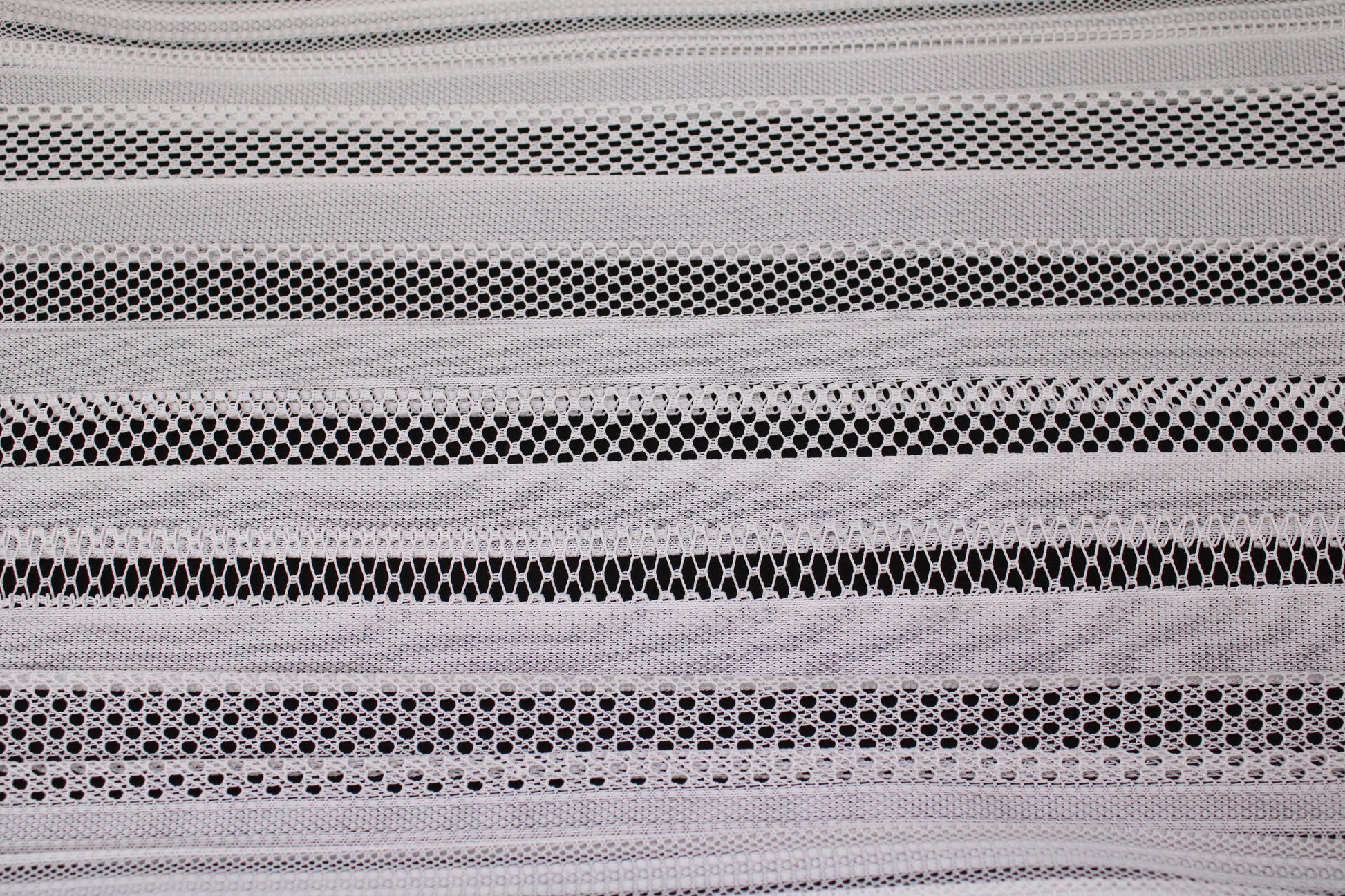 Tissu dentelle plissé - blanc - photo 4/4 | So Tissus