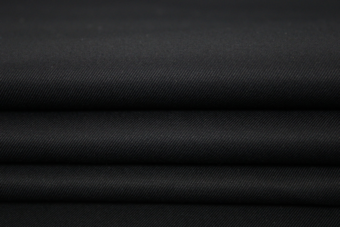 Tissu gabardine fine de coton - noir - photo 2/3 | So Tissus