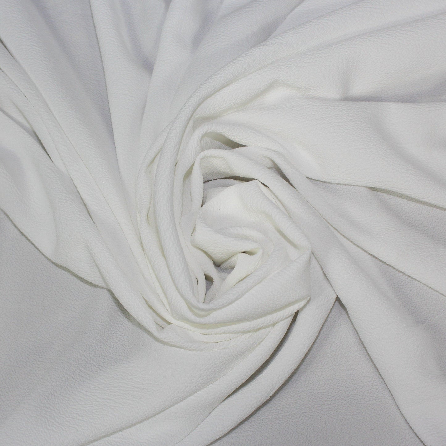 Tissus haute couture. Tissus au mètre pas cher. Tissus pas cher. Acheter tissus au mètre. Tissus français. Tissus de grandes maisons. Tissus haut de gamme. Tissus pour collection. Tissus pour createur. Jeune createur. Laine. Soie. Coton. Lin.