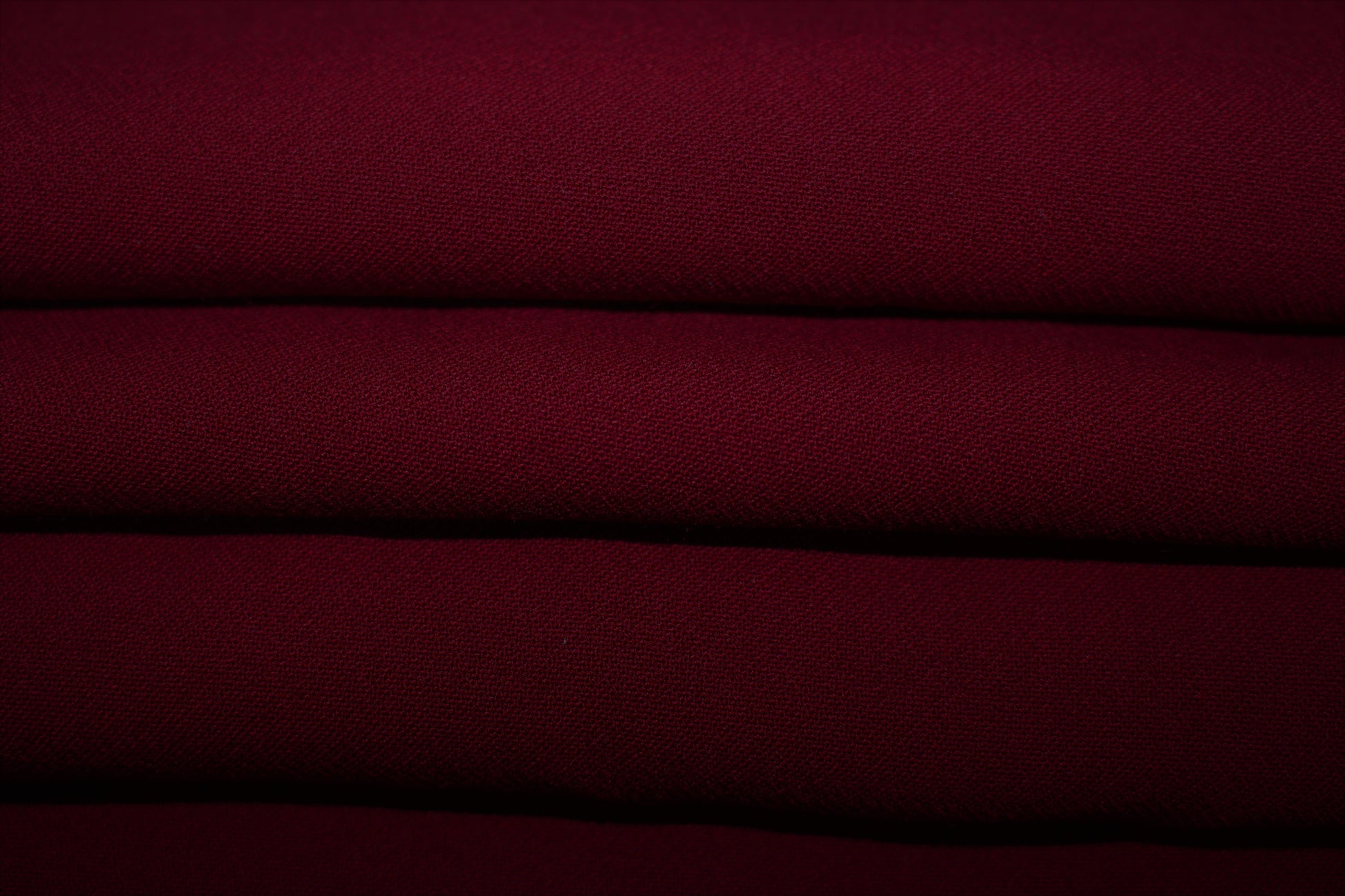 Tissus haute couture. Tissus au mètre pas cher. Tissus pas cher. Acheter tissus au mètre. Tissus français. Tissus de grandes maisons. Tissus haut de gamme. Tissus pour collection. Tissus pour createur. Jeune createur. Laine. Soie. Coton. Lin.