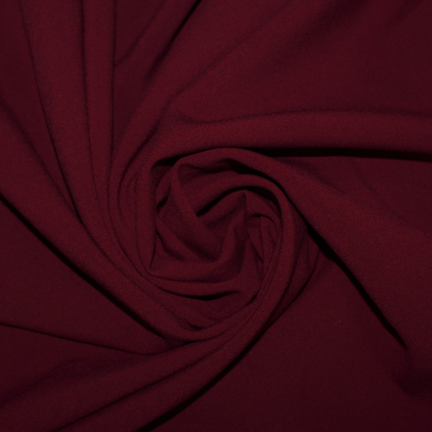 Tissus haute couture. Tissus au mètre pas cher. Tissus pas cher. Acheter tissus au mètre. Tissus français. Tissus de grandes maisons. Tissus haut de gamme. Tissus pour collection. Tissus pour createur. Jeune createur. Laine. Soie. Coton. Lin.