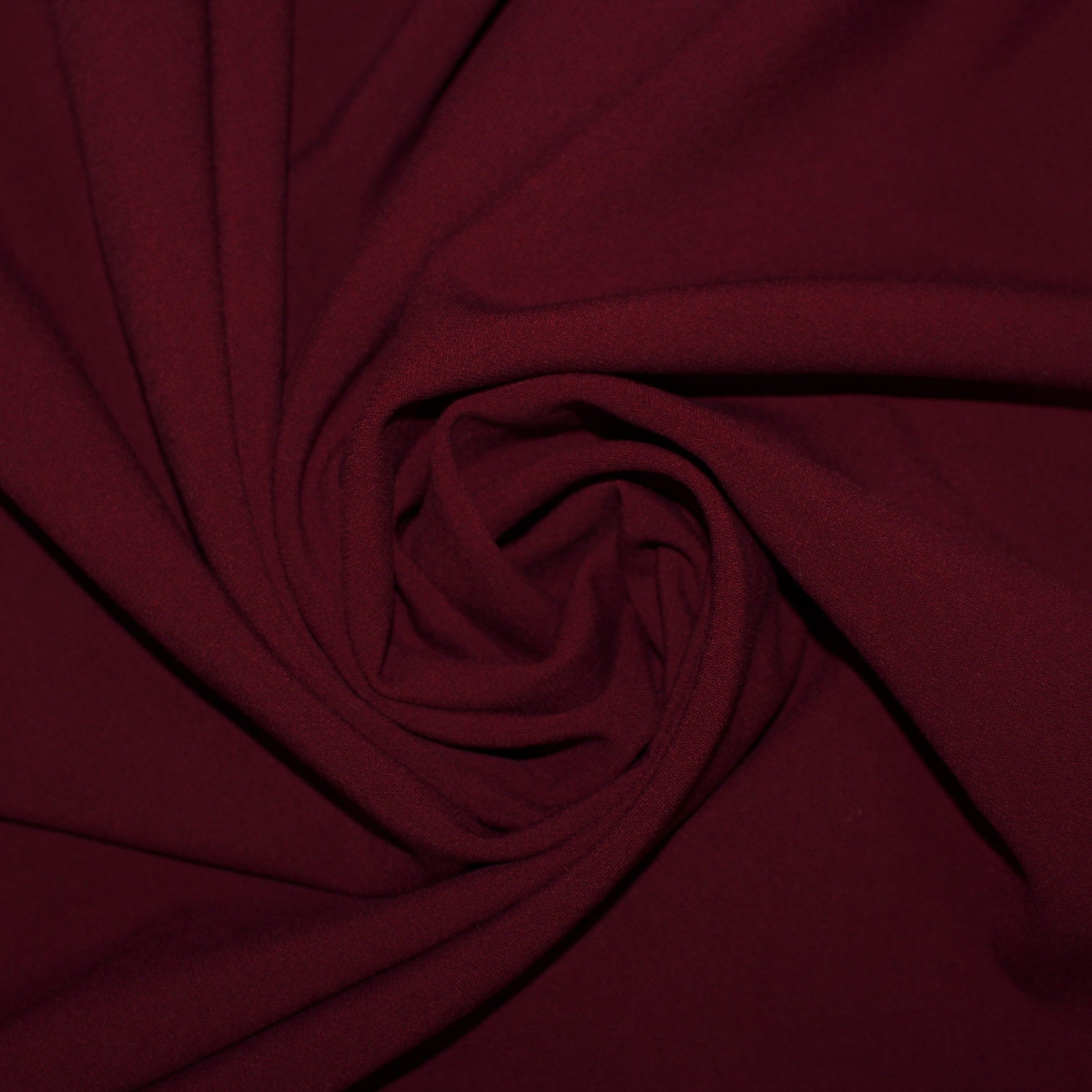 Tissus haute couture. Tissus au mètre pas cher. Tissus pas cher. Acheter tissus au mètre. Tissus français. Tissus de grandes maisons. Tissus haut de gamme. Tissus pour collection. Tissus pour createur. Jeune createur. Laine. Soie. Coton. Lin.