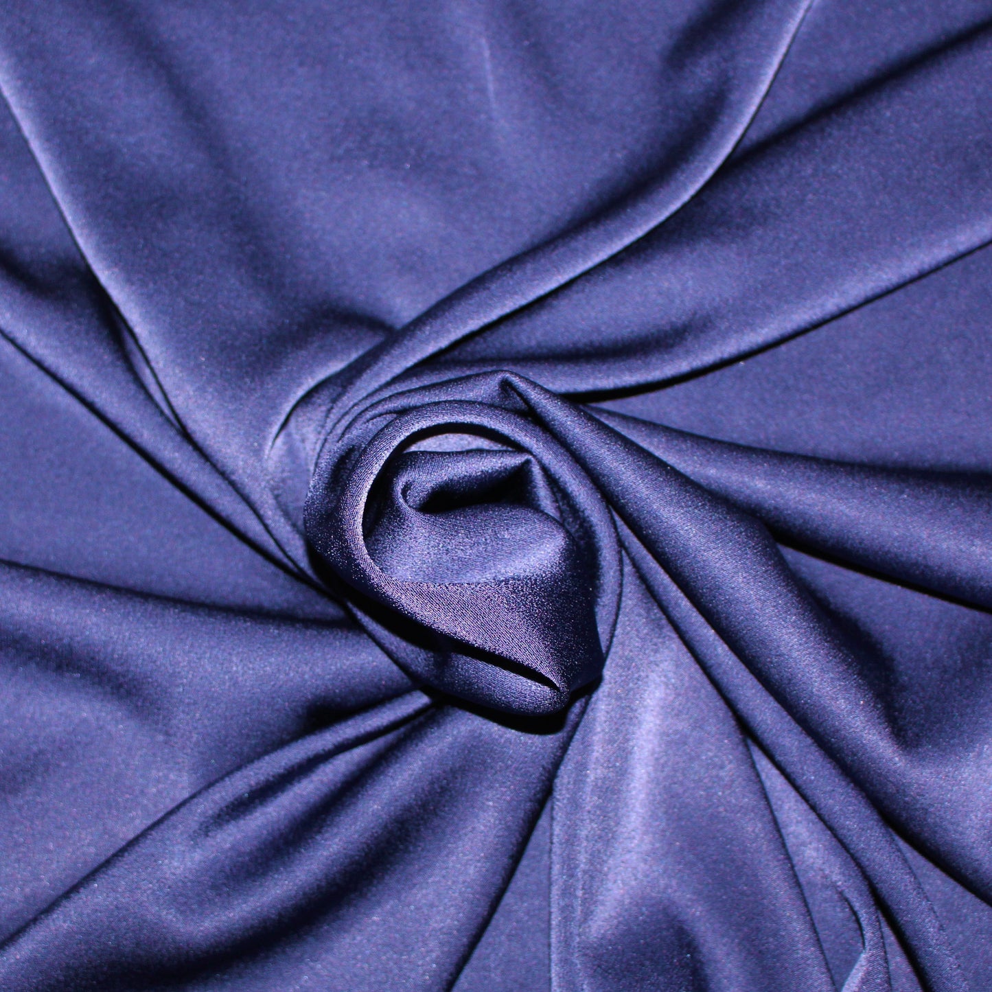 Tissus haute couture. Tissus au mètre pas cher. Tissus pas cher. Acheter tissus au mètre. Tissus français. Tissus de grandes maisons. Tissus haut de gamme. Tissus pour collection. Tissus pour createur. Jeune createur. Laine. Soie. Coton. Lin.