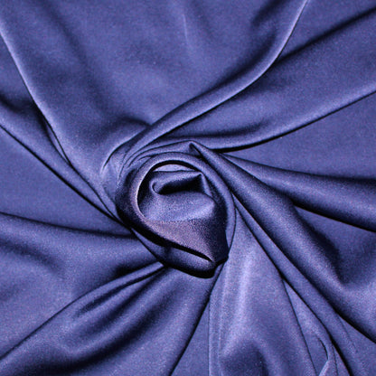 Tissus haute couture. Tissus au mètre pas cher. Tissus pas cher. Acheter tissus au mètre. Tissus français. Tissus de grandes maisons. Tissus haut de gamme. Tissus pour collection. Tissus pour createur. Jeune createur. Laine. Soie. Coton. Lin.