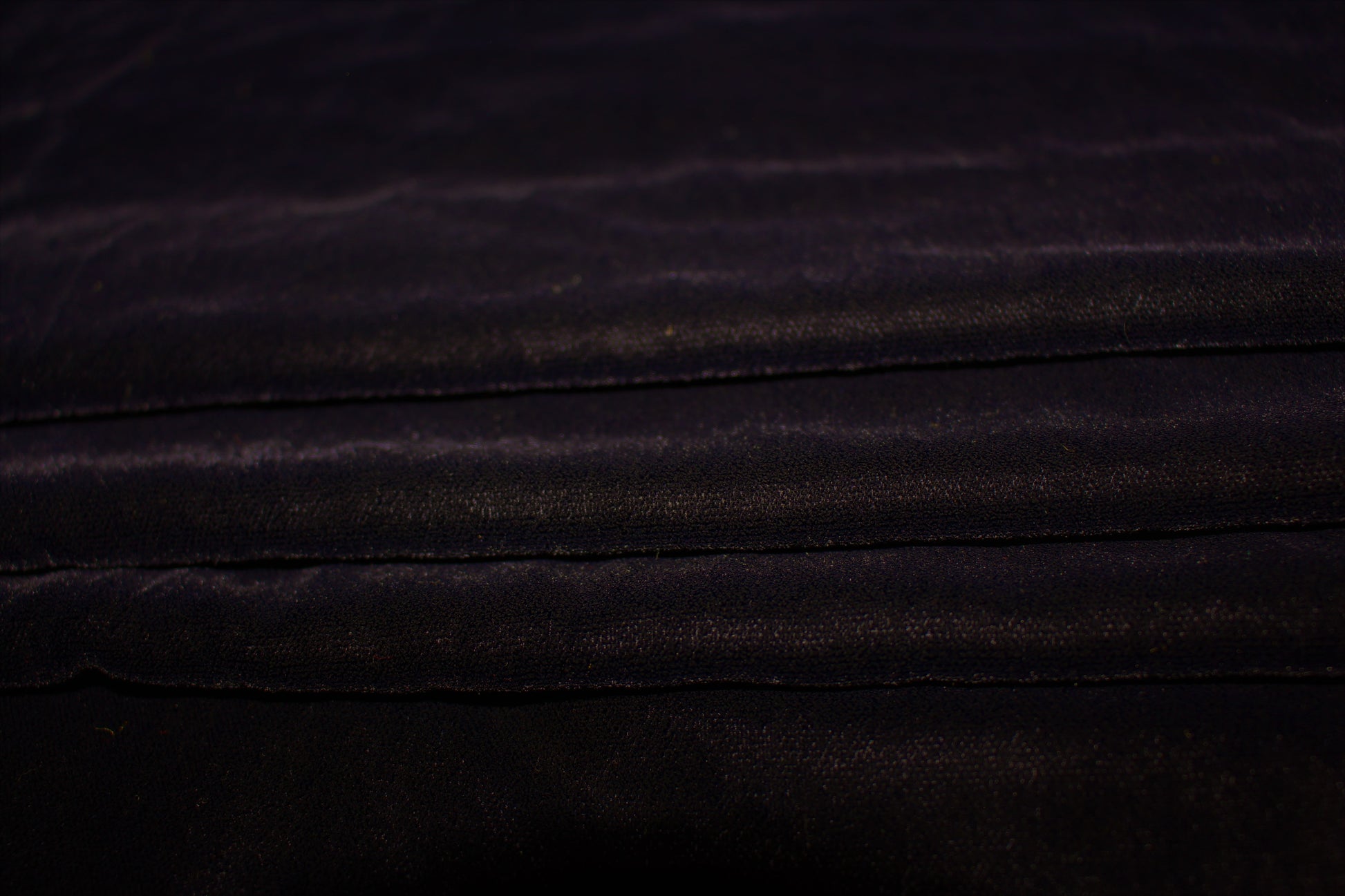 Tissu velours viscose - bleu marine foncé | Bennytex | Mondial Tissus | Cousette | Tissus de rêve | Tissus.net