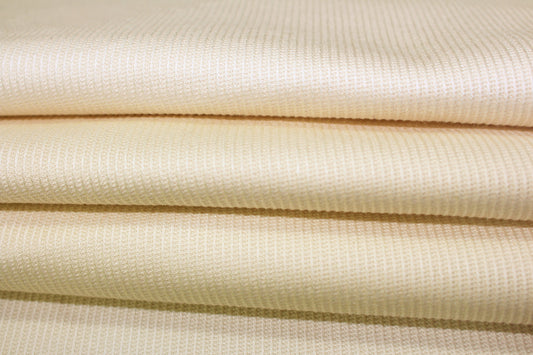 Tissus haute couture. Tissus au mètre pas cher. Tissus pas cher. Acheter tissus au mètre. Tissus français. Tissus de grandes maisons. Tissus haut de gamme. Tissus pour collection. Tissus pour createur. Jeune createur. Laine. Soie. Coton. Lin.
