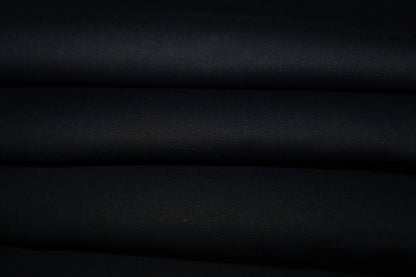 Tissus haute couture. Tissus au mètre pas cher. Tissus pas cher. Acheter tissus au mètre. Tissus français. Tissus de grandes maisons. Tissus haut de gamme. Tissus pour collection. Tissus pour createur. Jeune createur. Laine. Soie. Coton. Lin.