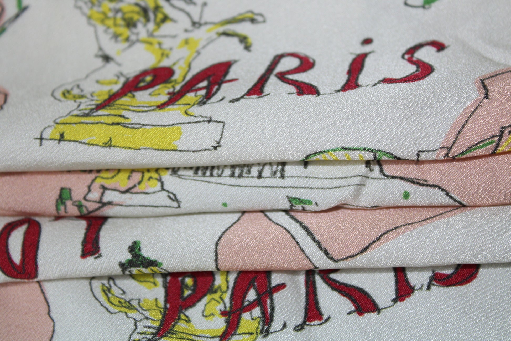 Coupon de 3,2, mètres - crêpe satin - imprimé paris - photo 2/5 | So Tissus